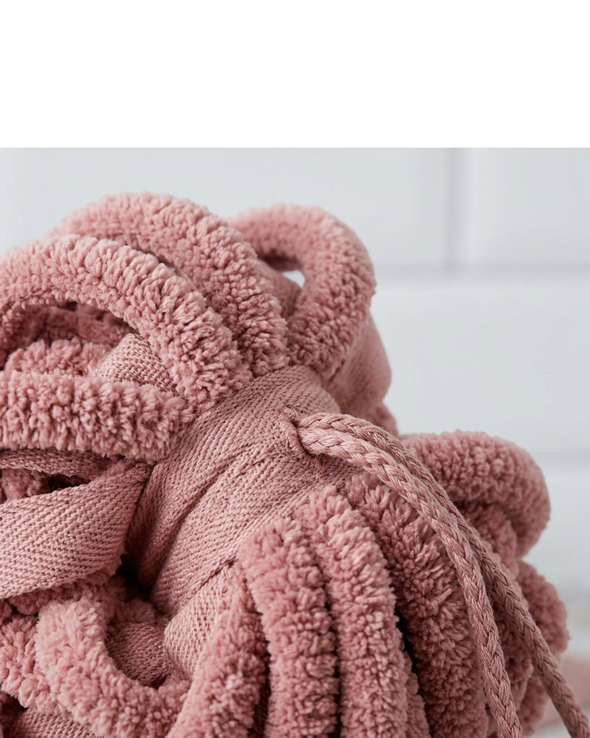 Zbwkd Chenille Loop Rosette Bath Ball Dusty Rose - Detail view
