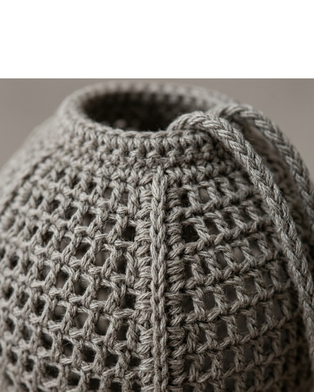 Zbwkd Crochet Hemp Cotton Hollow Wash Ball Warm Gray - Detail view